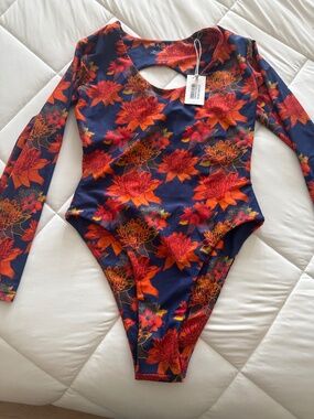 Maoi Swim Floral Long Sleeve Bodysuit One Piece Cutout Back Size L NWT